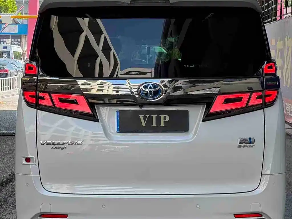 Toyota Vellfire — миниатюра 5