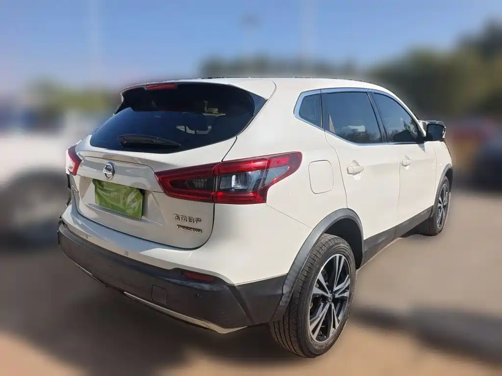 Nissan Qashqai — миниатюра 6
