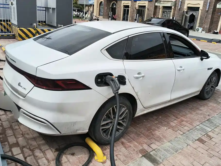 BYD Qin PLUS — миниатюра 3