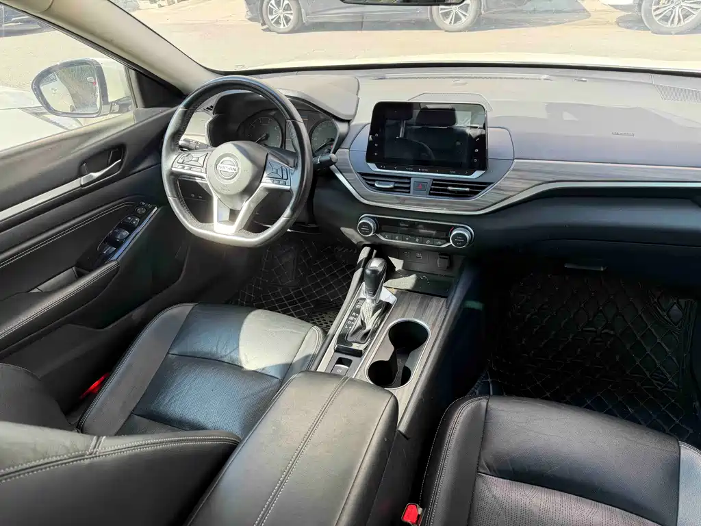 Nissan Teana — миниатюра 8