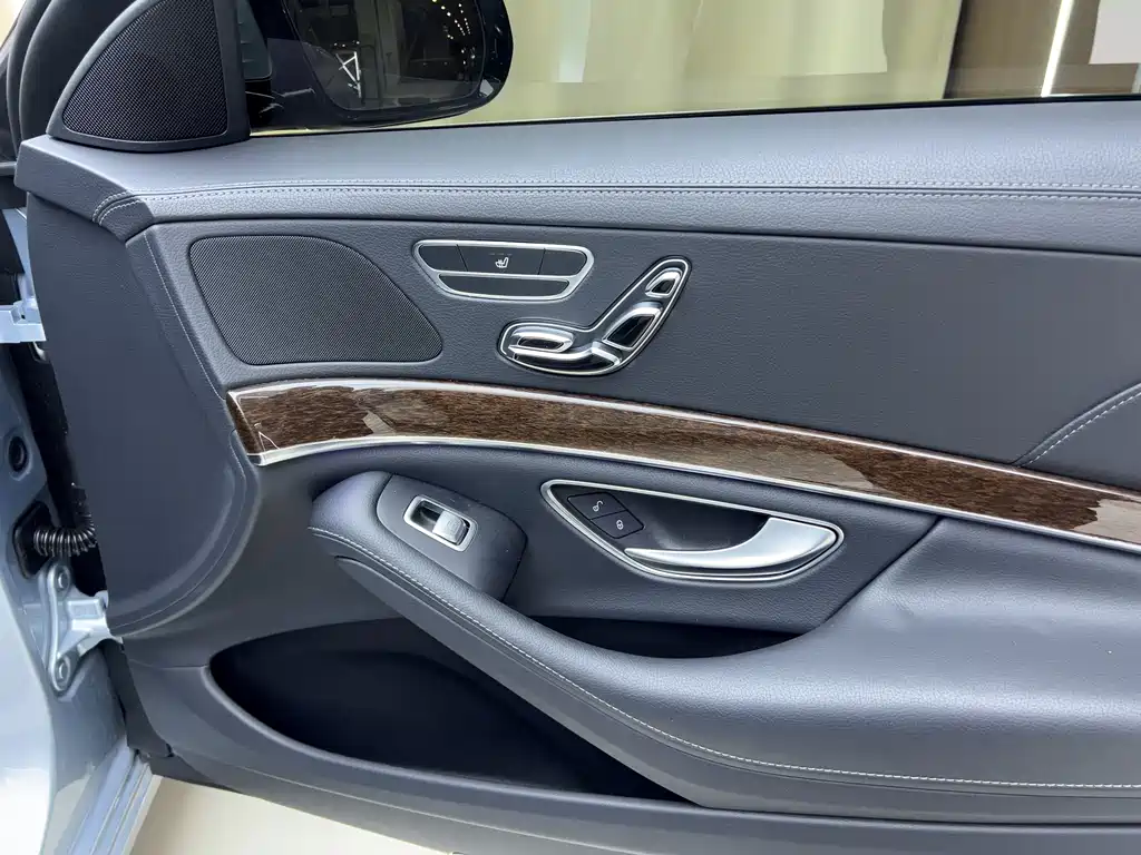 MERCEDES-BENZ S CLASS