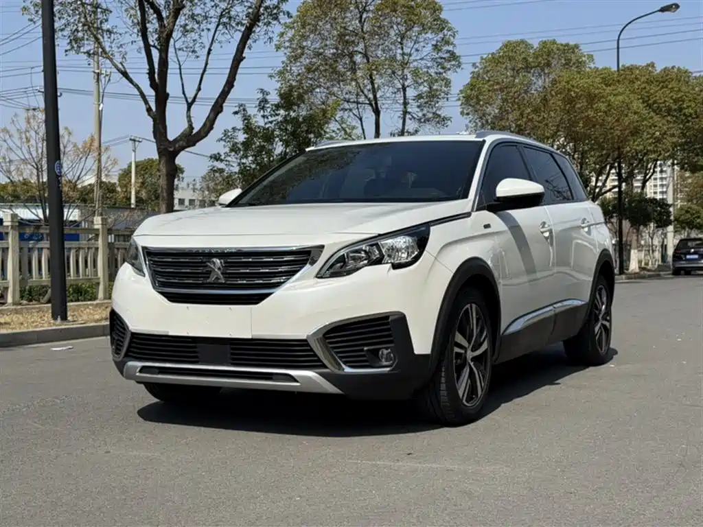 Peugeot 5008 2019 380THP 5 мест Elite