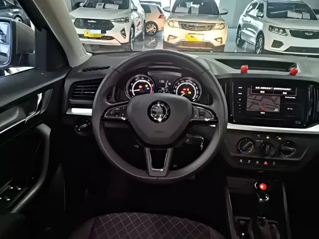 Skoda Kamiq — миниатюра 11