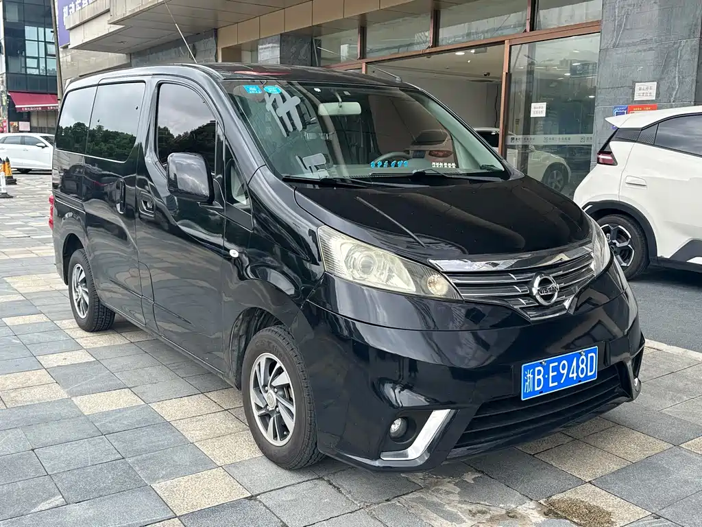 Nissan NV200 — миниатюра 3