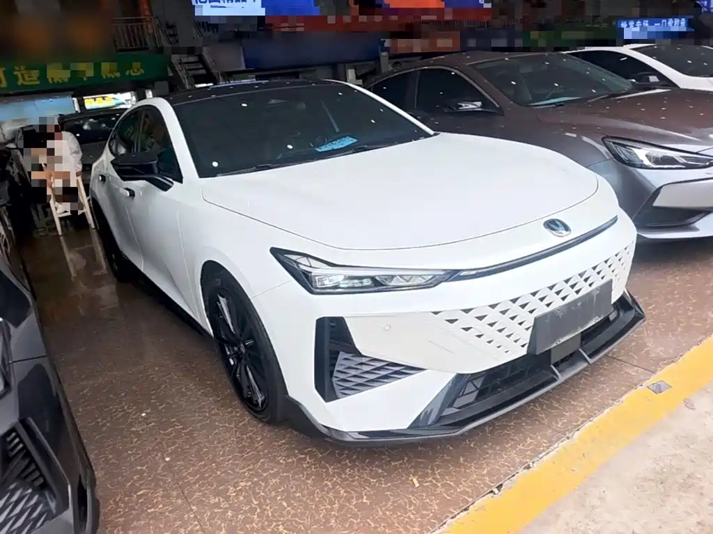 Changan UNI-V — миниатюра 4