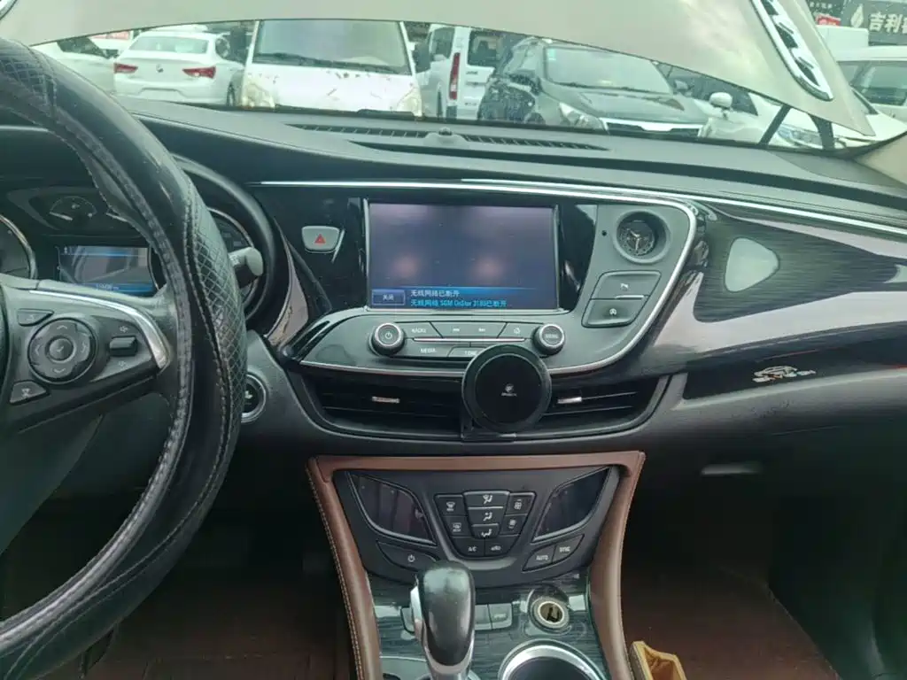 Buick Envision Plus — миниатюра 13