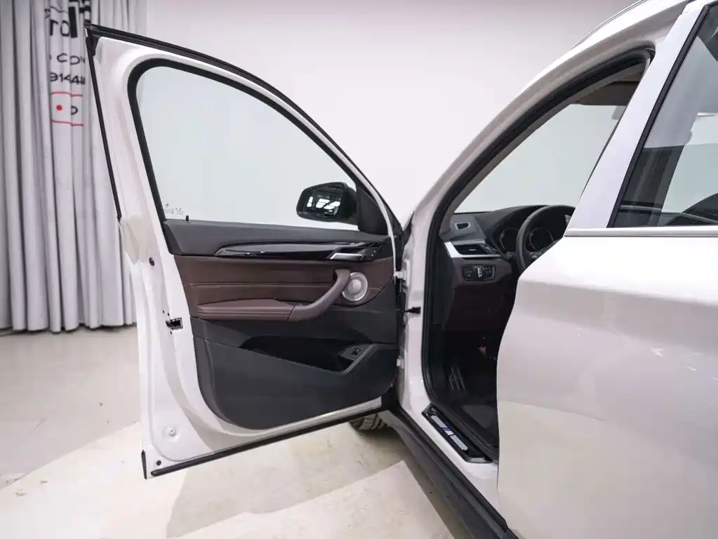 BMW X1 — миниатюра 12