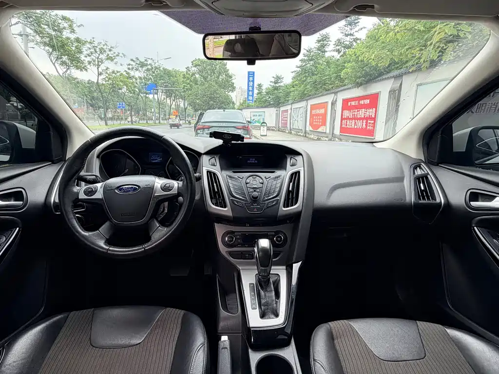Ford Focus — миниатюра 10