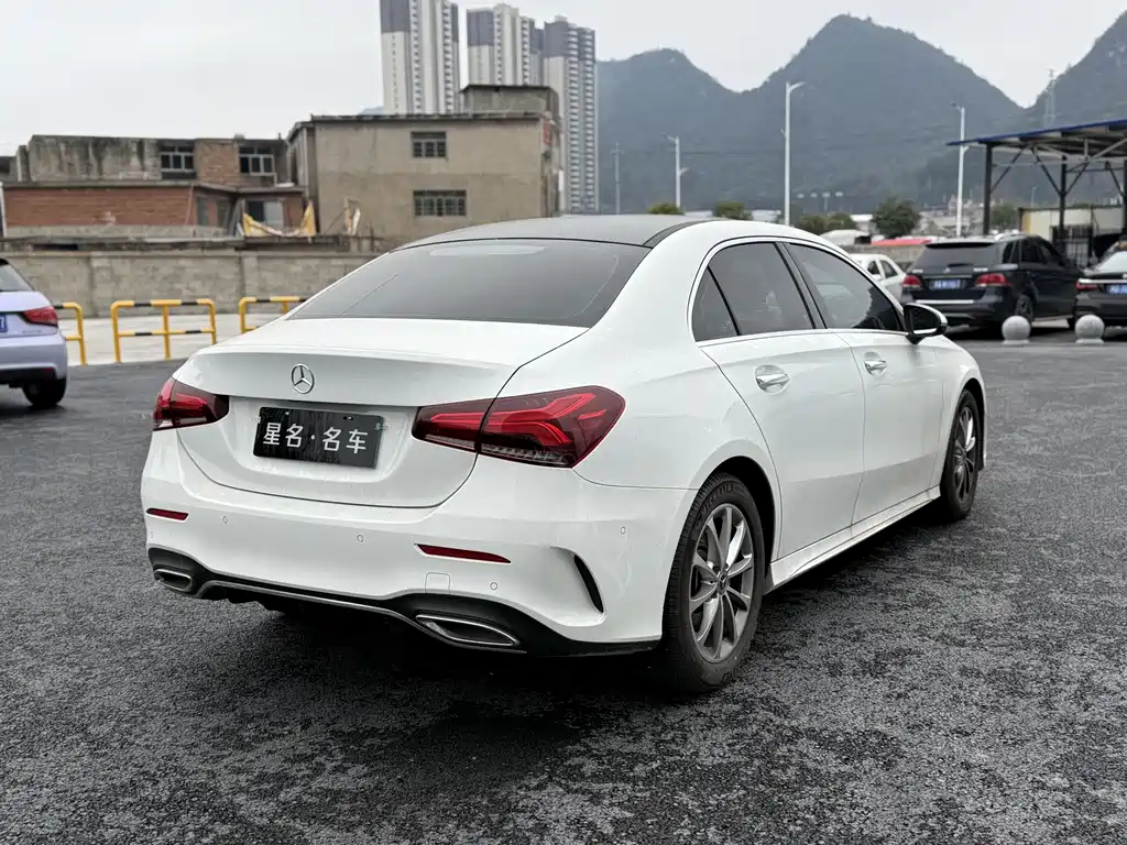 MERCEDES-BENZ A CLASS