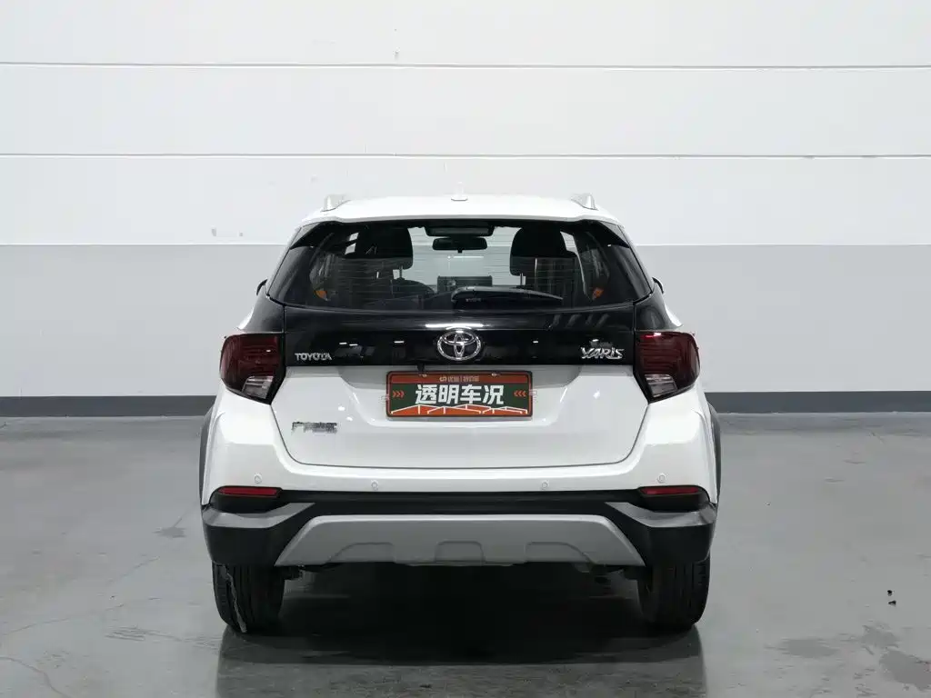 Toyota Yaris L — миниатюра 4