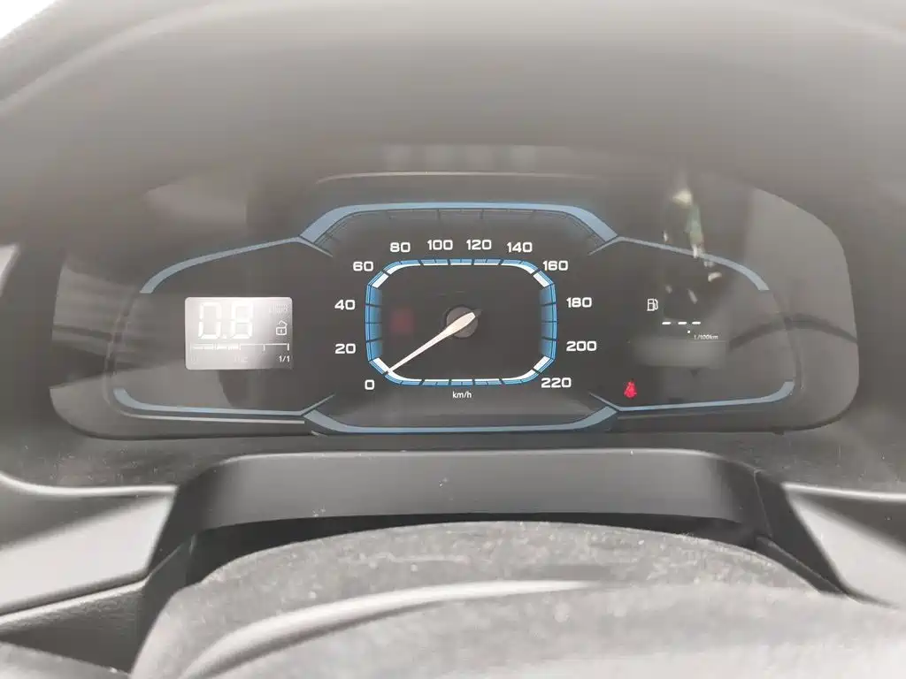 Roewe 360 — миниатюра 4