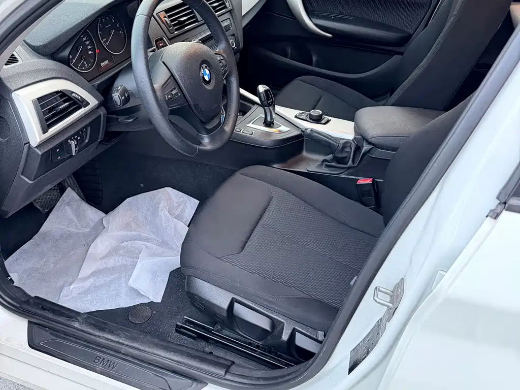 BMW 1 Series (Import) — миниатюра 7