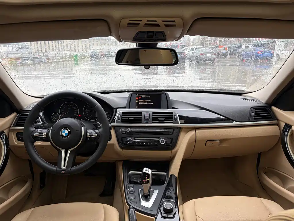 BMW 3 Series — миниатюра 12