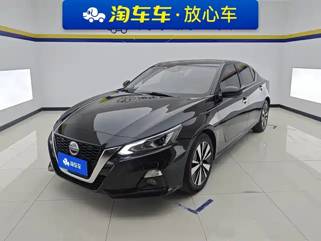 NISSAN TEANA
