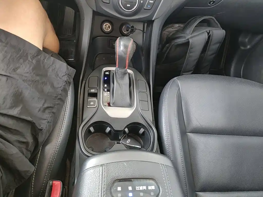 Hyundai Santa Fe — миниатюра 14