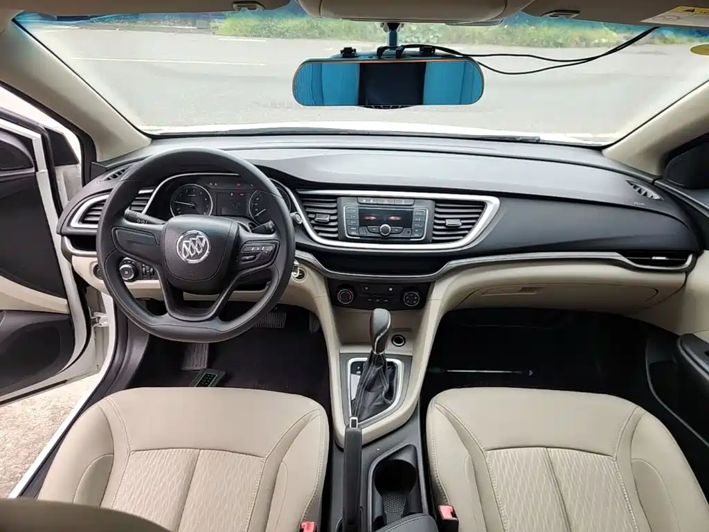Buick Excelle — миниатюра 10