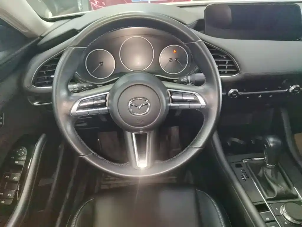 Mazda 3 Axela — миниатюра 11