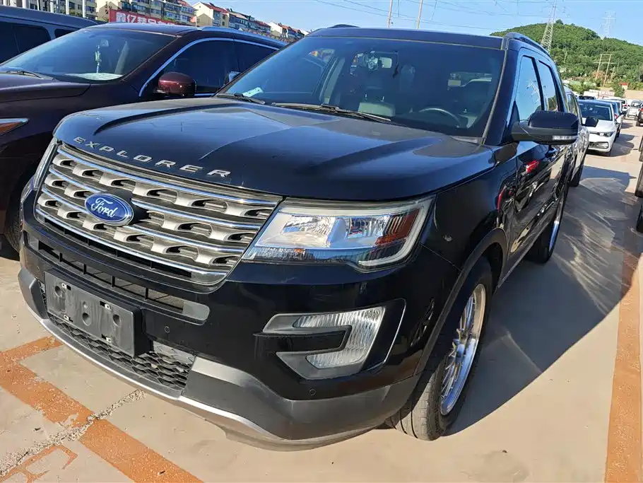 Купить Ford Explorer (Import)