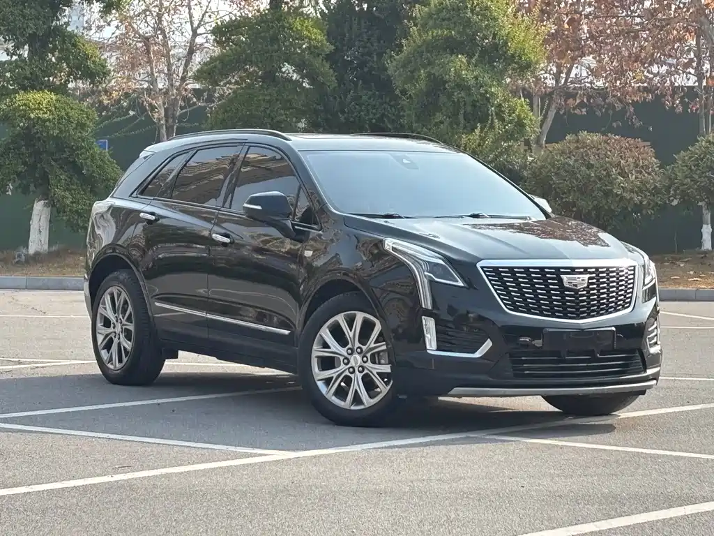 CADILLAC XT5