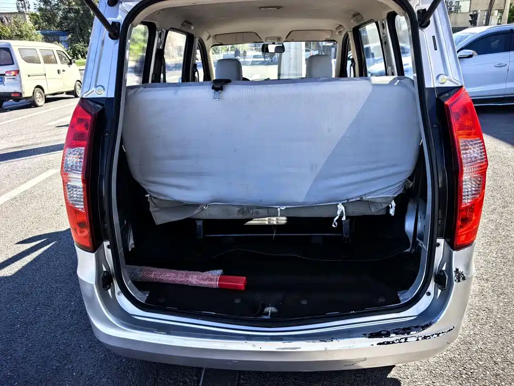 Wuling Hongguang — миниатюра 19