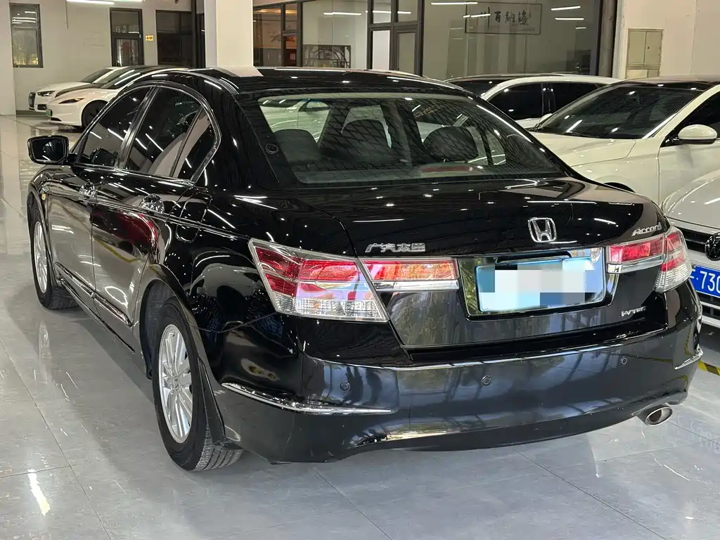Honda Accord — миниатюра 4