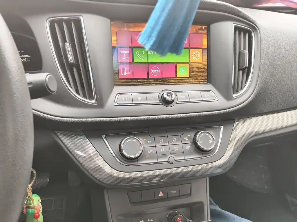 Roewe 360 — миниатюра 6