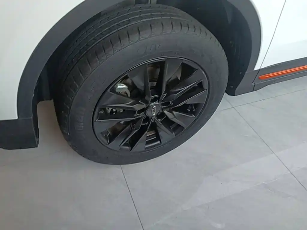 Geely Boyue — миниатюра 23