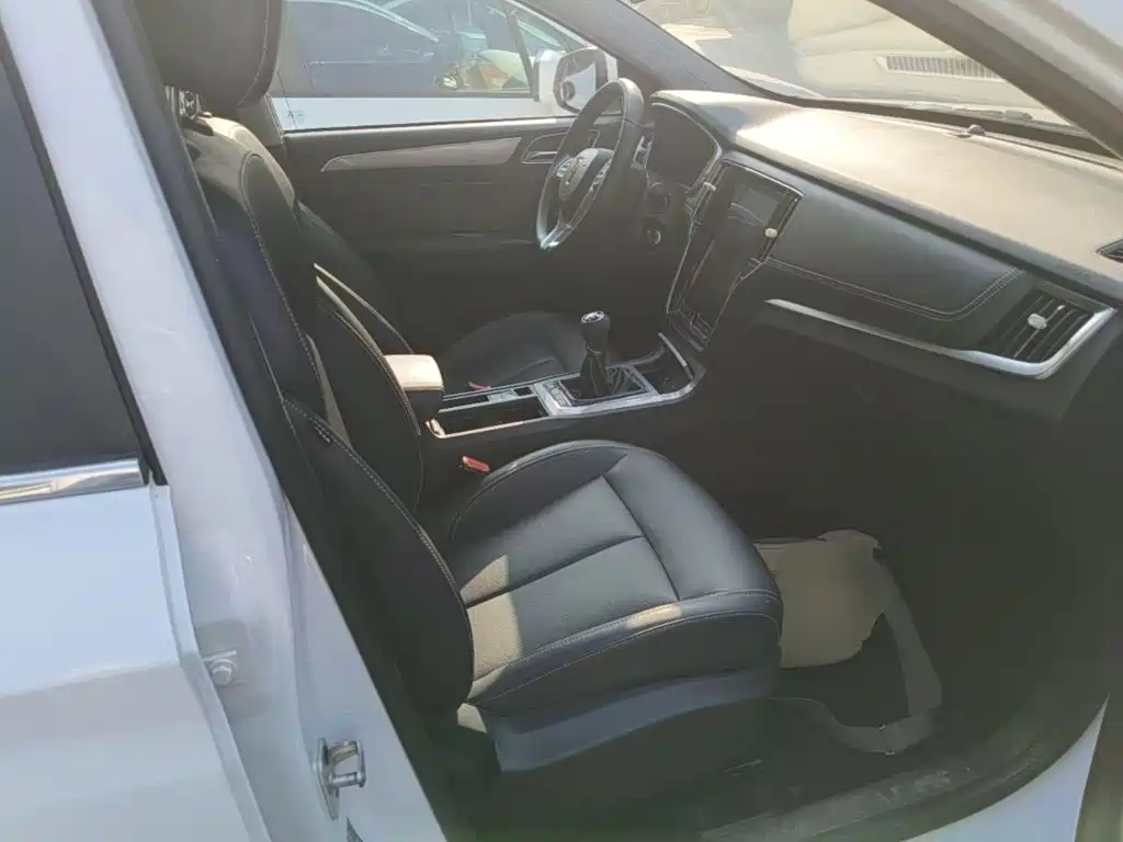 Roewe RX5 — миниатюра 25