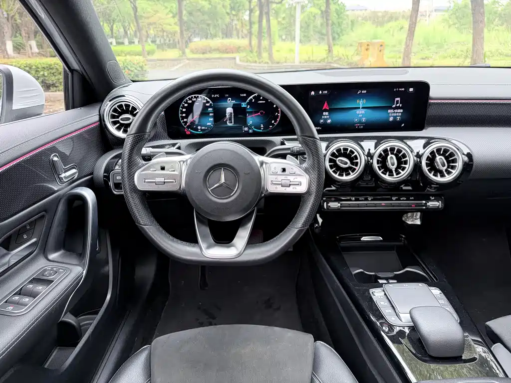 MERCEDES-BENZ A CLASS