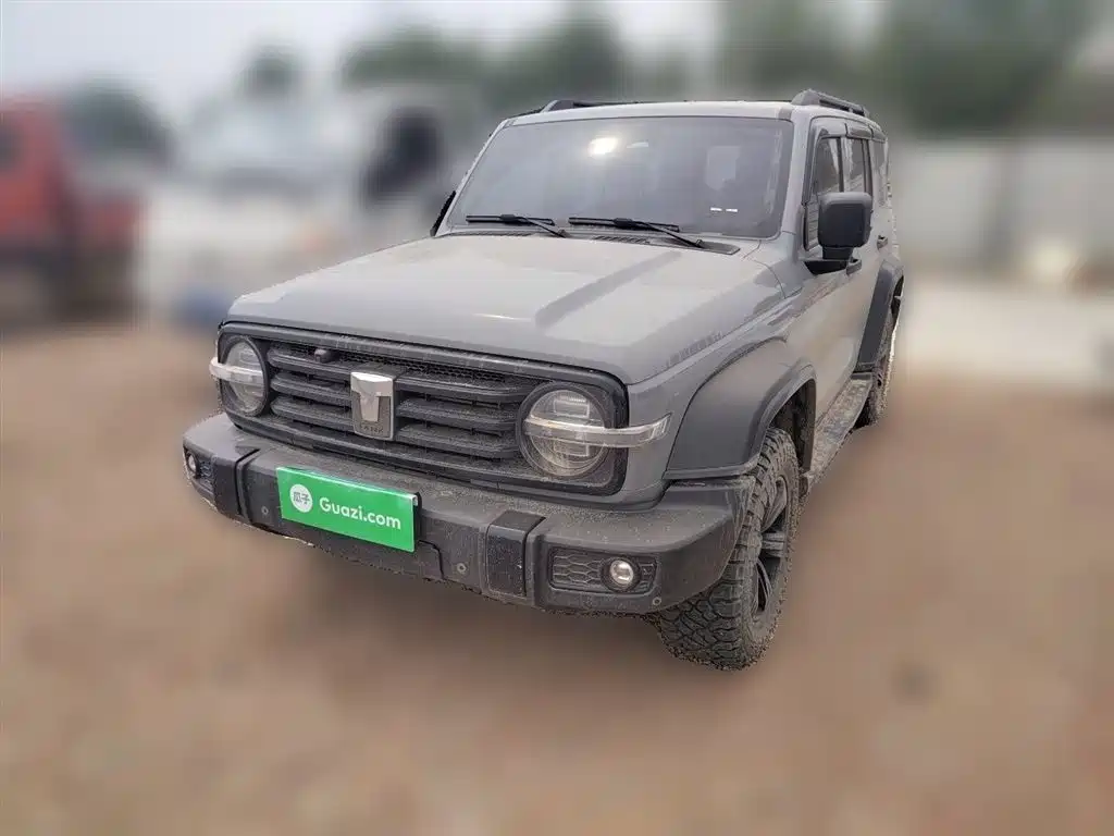 Tank Tank 300 2022