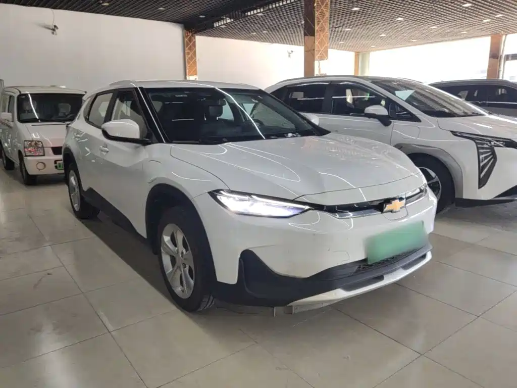 Chevrolet Menlo — миниатюра 4
