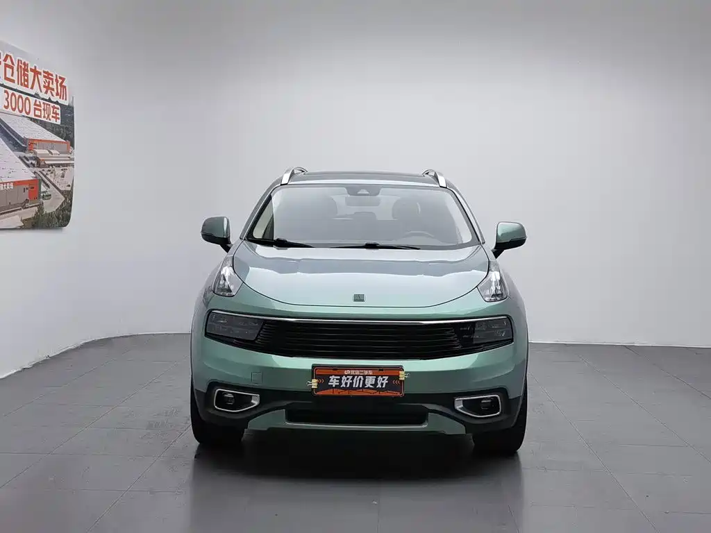 Lynk & Co 01 2017 2.0T Pro