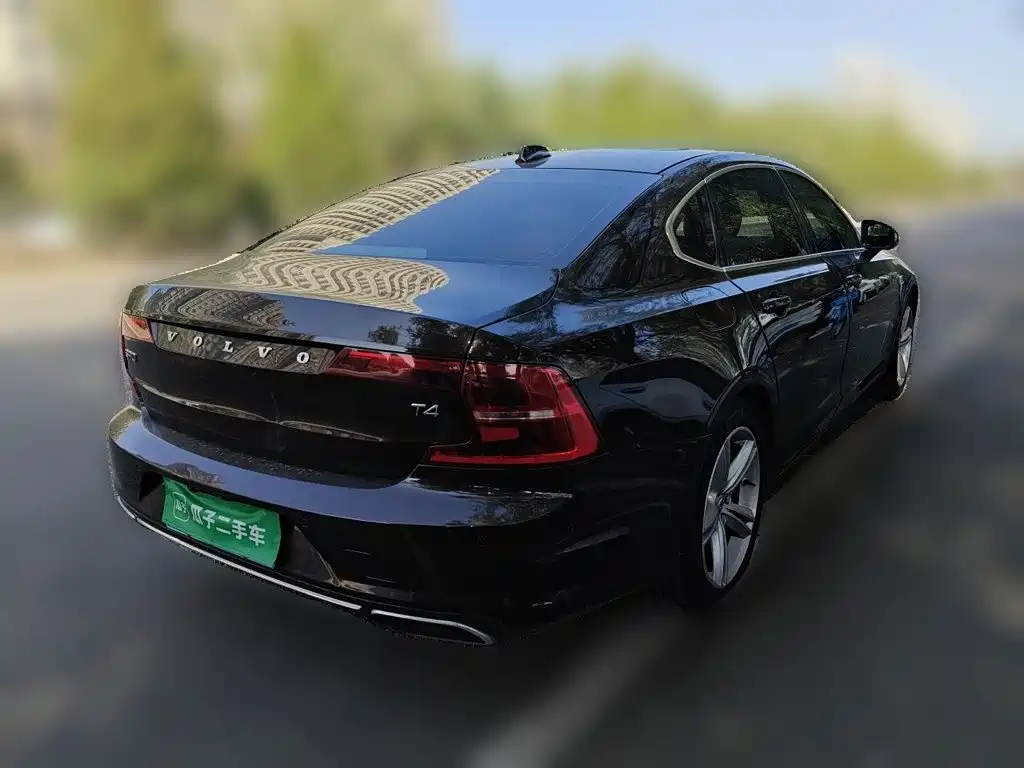 Volvo S90 — миниатюра 6