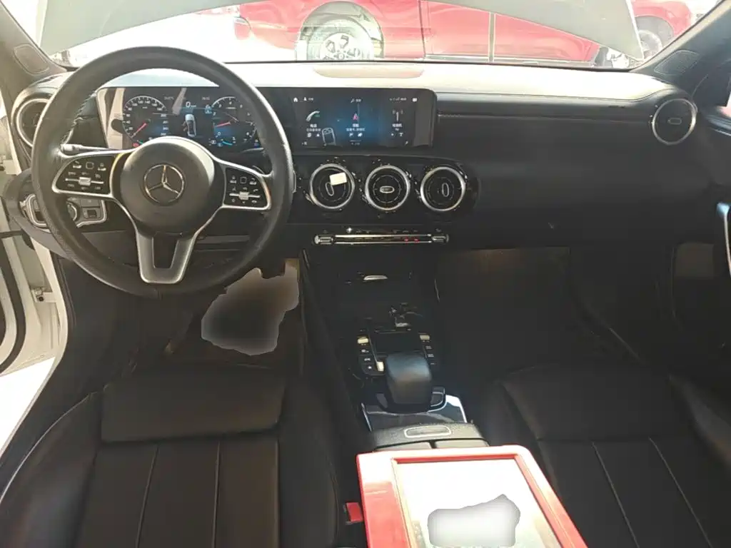 Mercedes-Benz A-Class — миниатюра 10