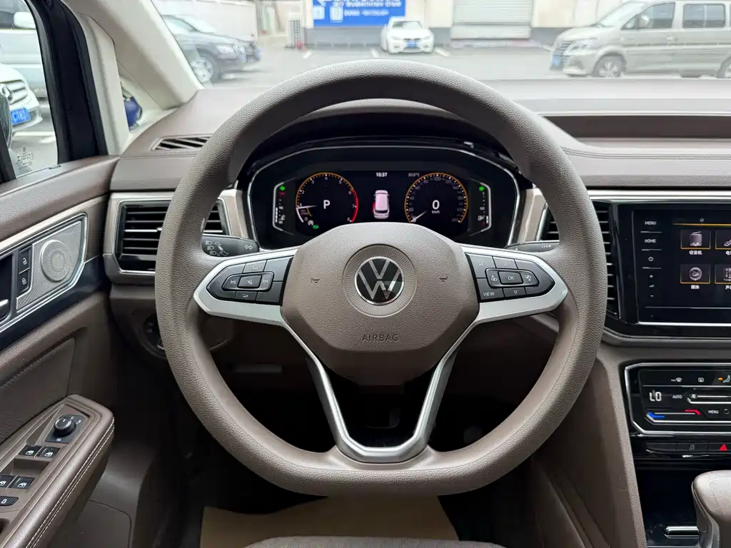 Volkswagen Viloran — миниатюра 7