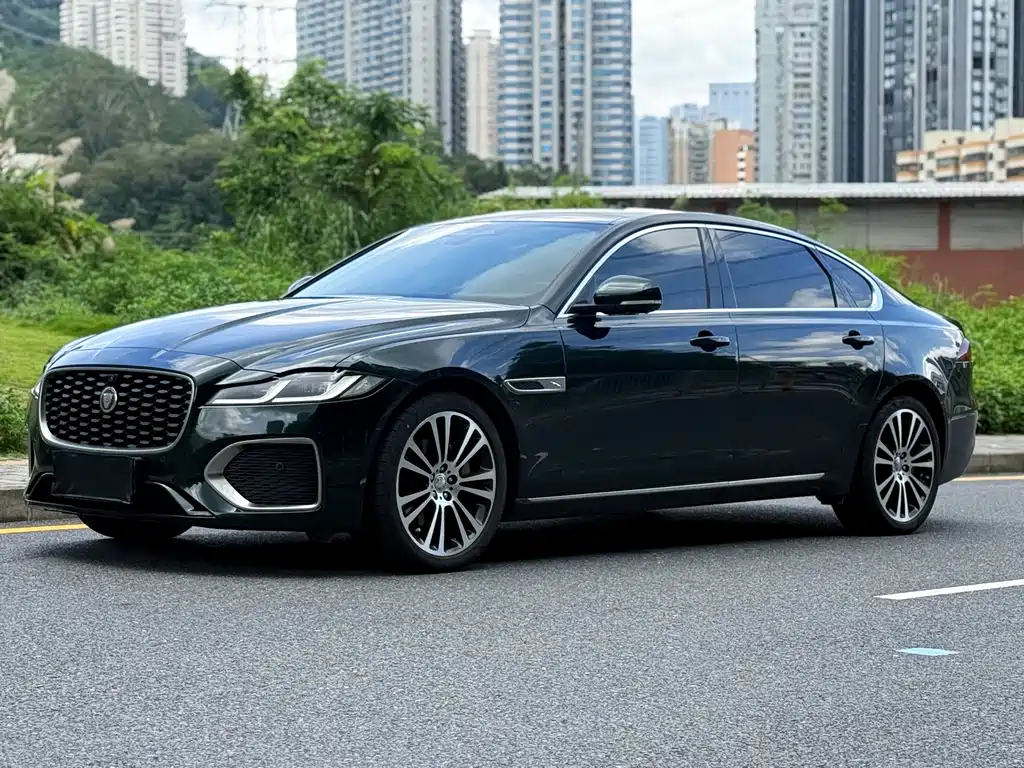 Jaguar XFL 2023 XFL 2.0T P250 Premium Luxury