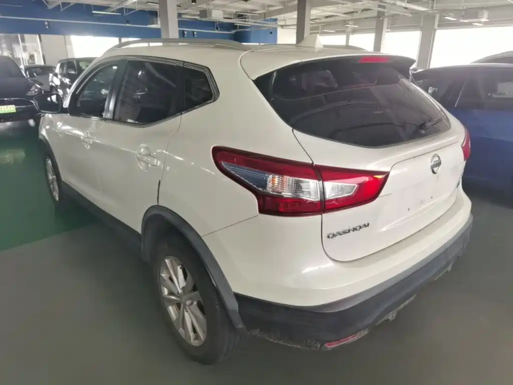 Nissan Qashqai — миниатюра 5
