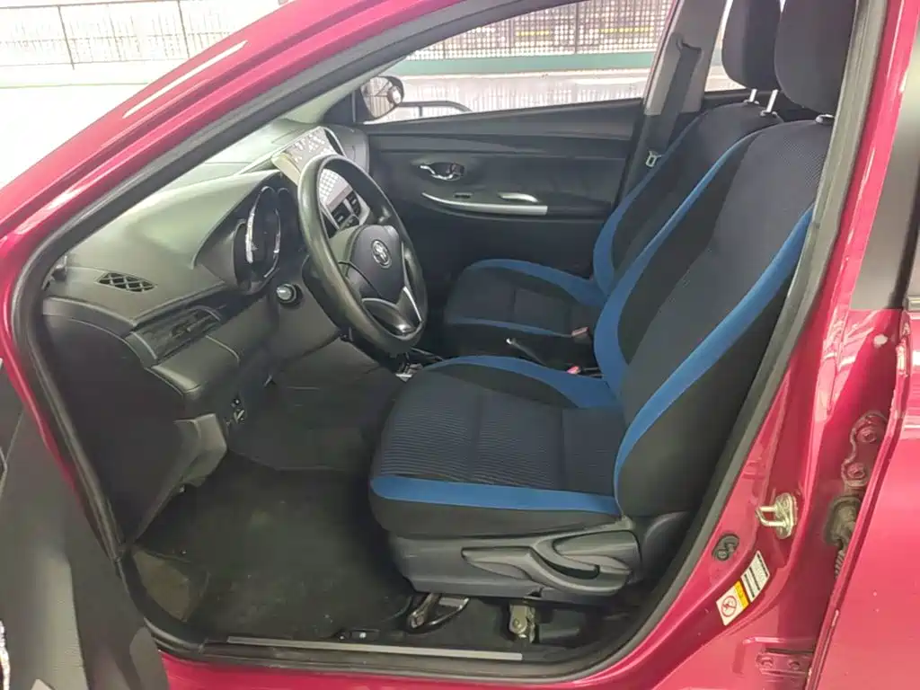 Toyota Yaris L — миниатюра 15
