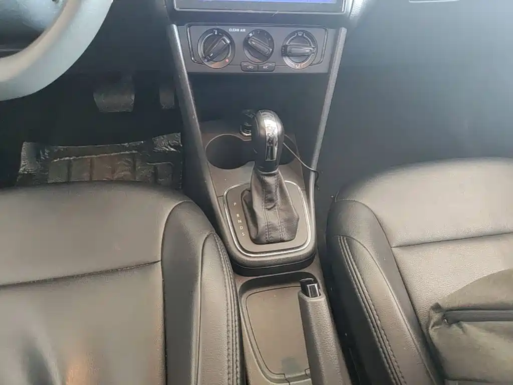 Volkswagen Polo — миниатюра 14
