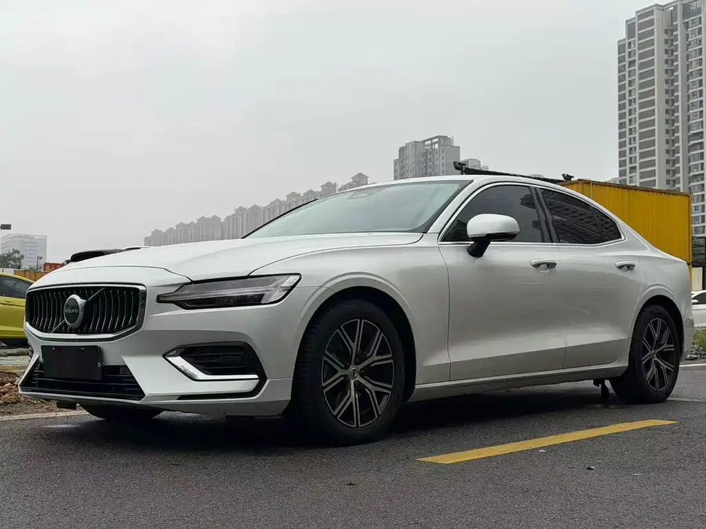 Volvo S60