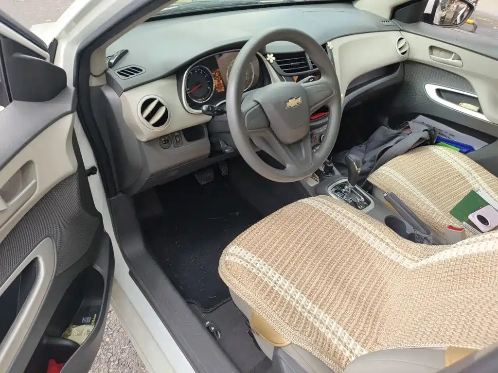 Chevrolet Sail — миниатюра 14