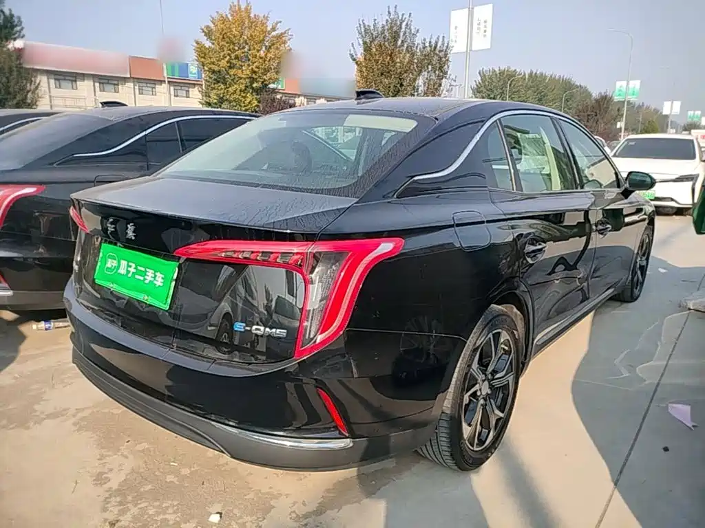 Hongqi Hongqi E-QM5 — миниатюра 7