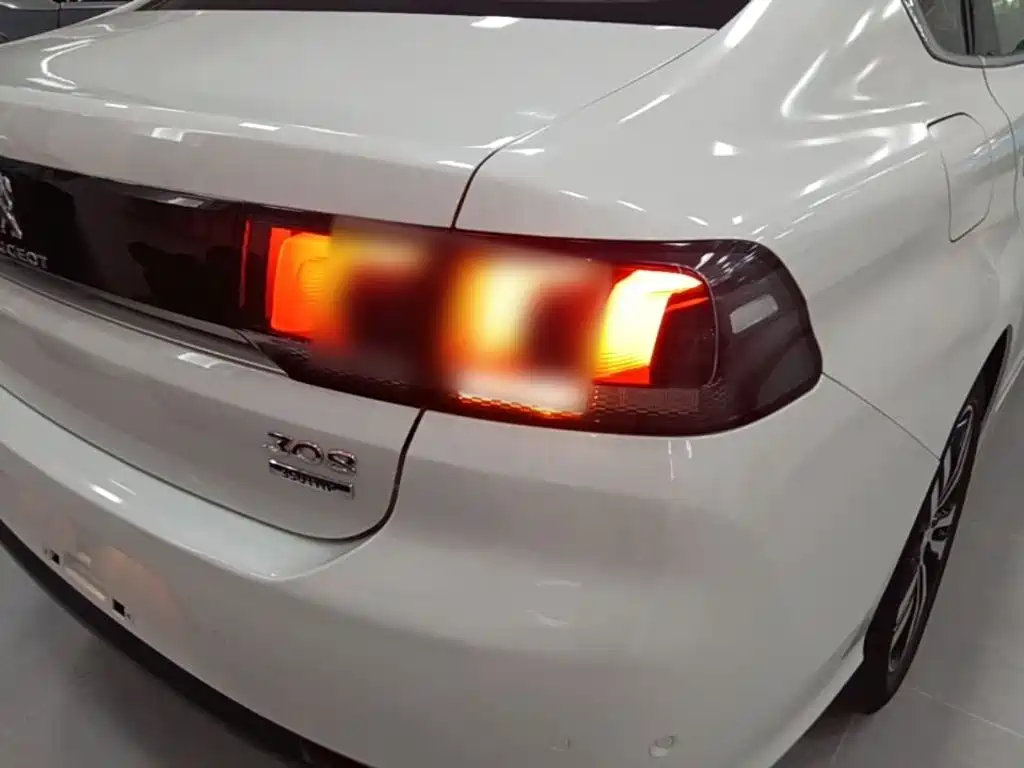Peugeot 308 — миниатюра 8