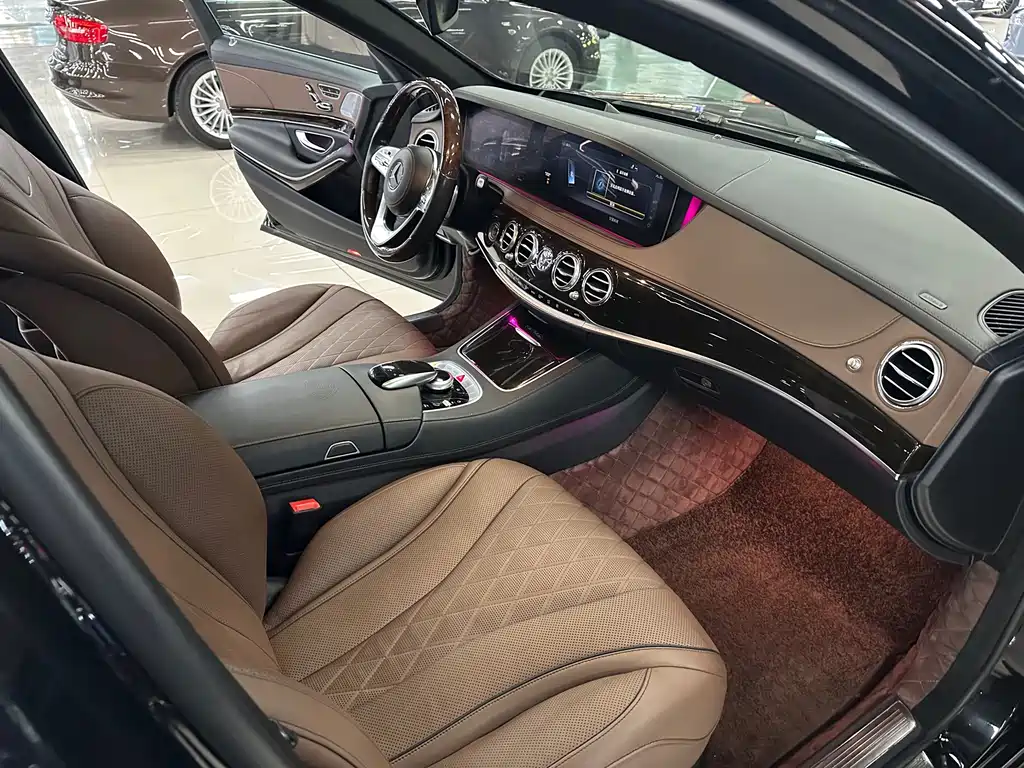 Mercedes-Benz S-Class — миниатюра 11