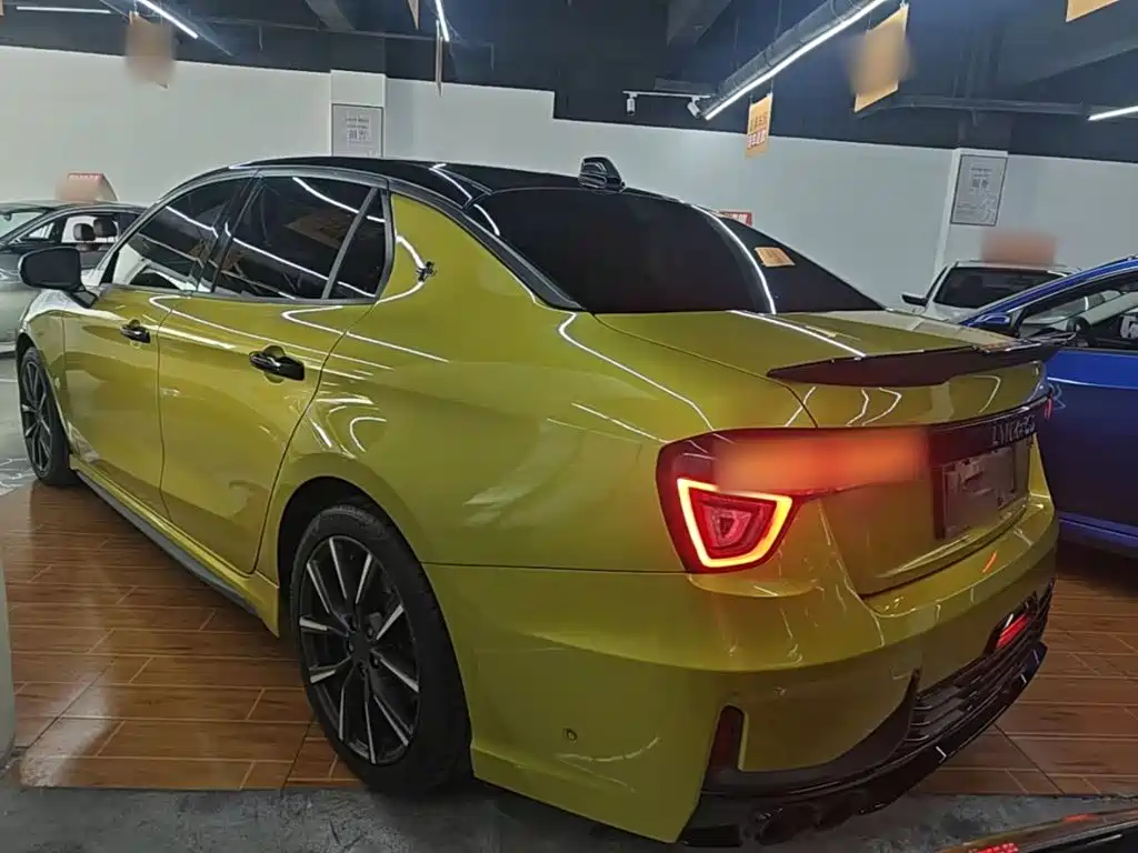 Lynk & Co 03 — миниатюра 5