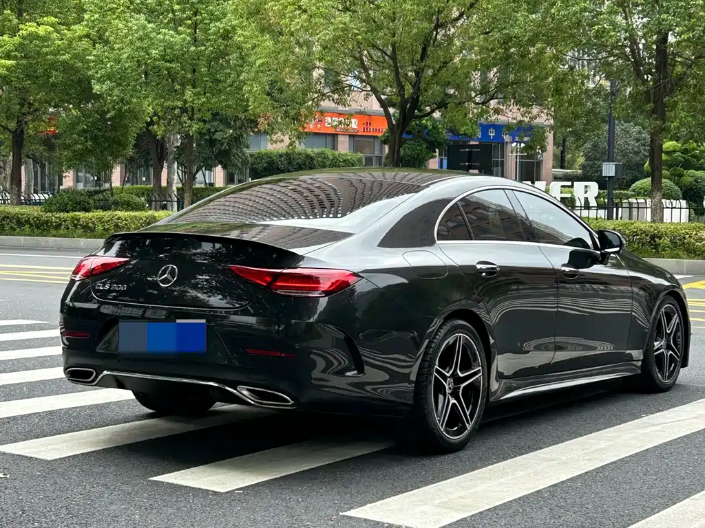 MERCEDES-BENZ CLS