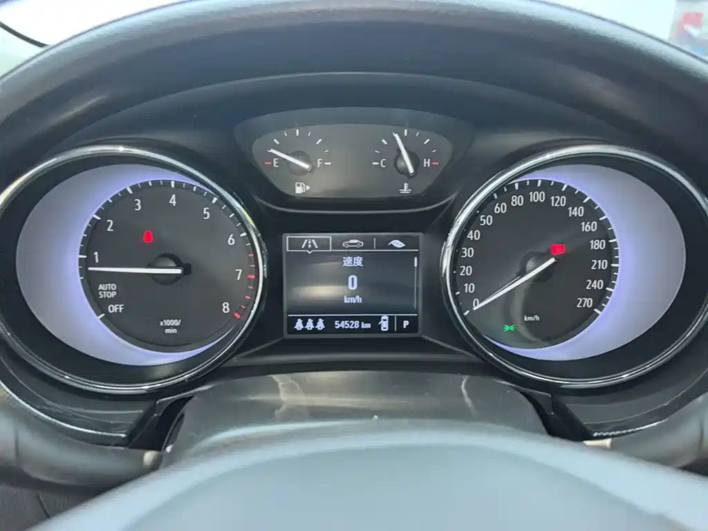Buick Verano — миниатюра 12