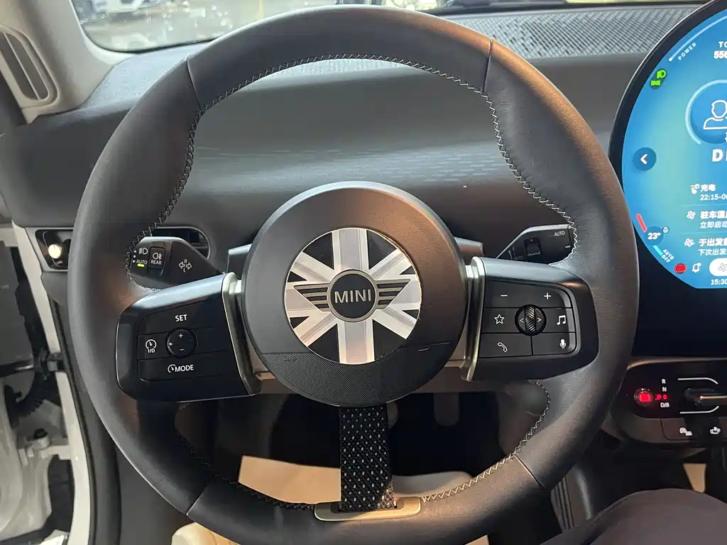 Mini COOPER 2024 456km COOPER E