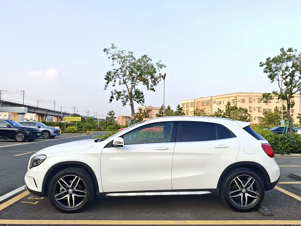 Mercedes-Benz GLA — миниатюра 4