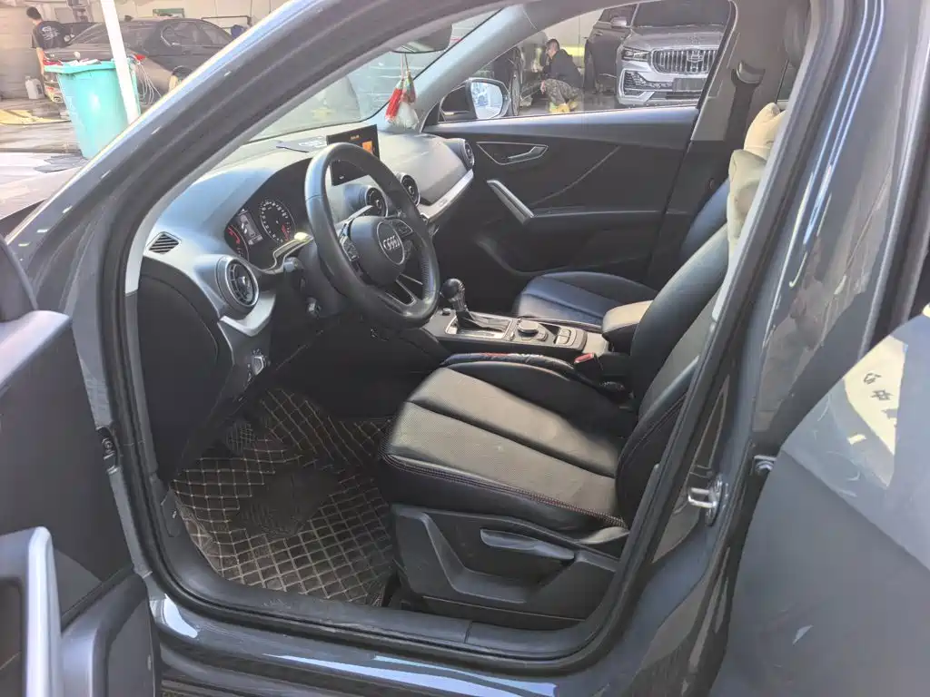 Audi Q2L — миниатюра 4